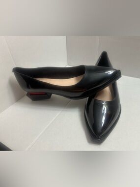 Feetqueke Women's Dress Shoes, size 8.5 New without box